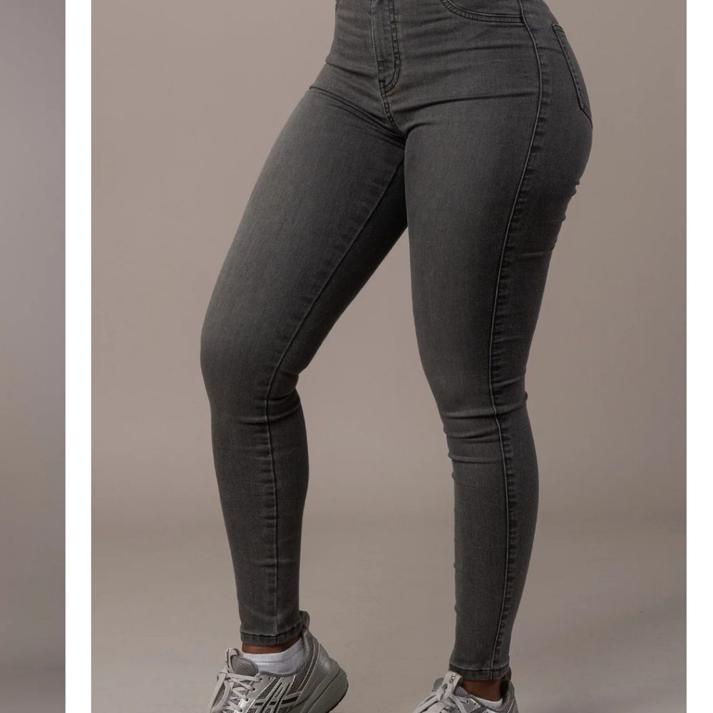FITJEANS - Women's Contour Jeans